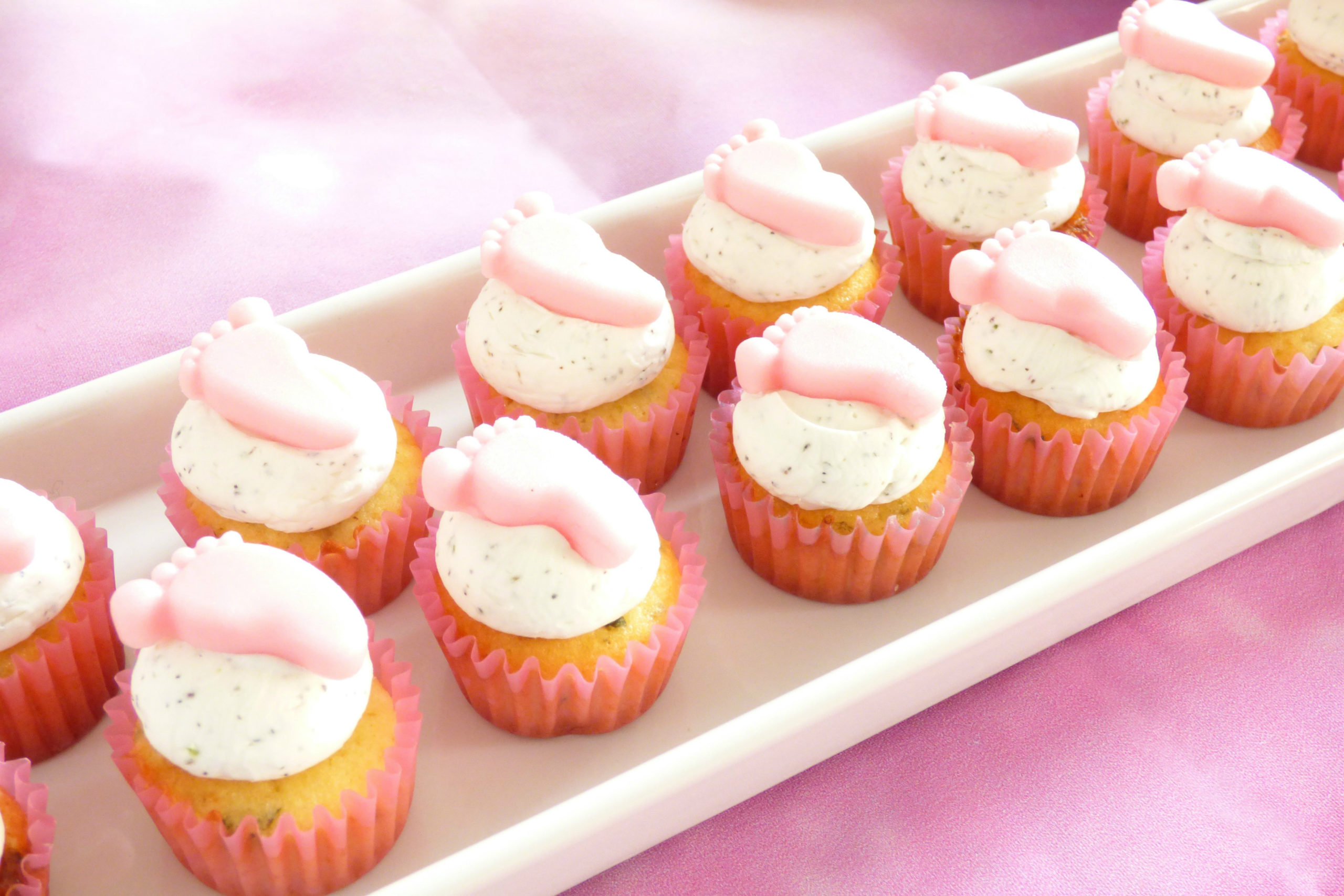 mini cupcake piedino neonato bimba rosa